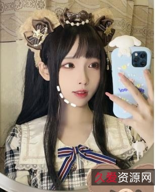 英梨梨二次元少女车衣道具秀作品210分钟2V图集110张颜值身材视频