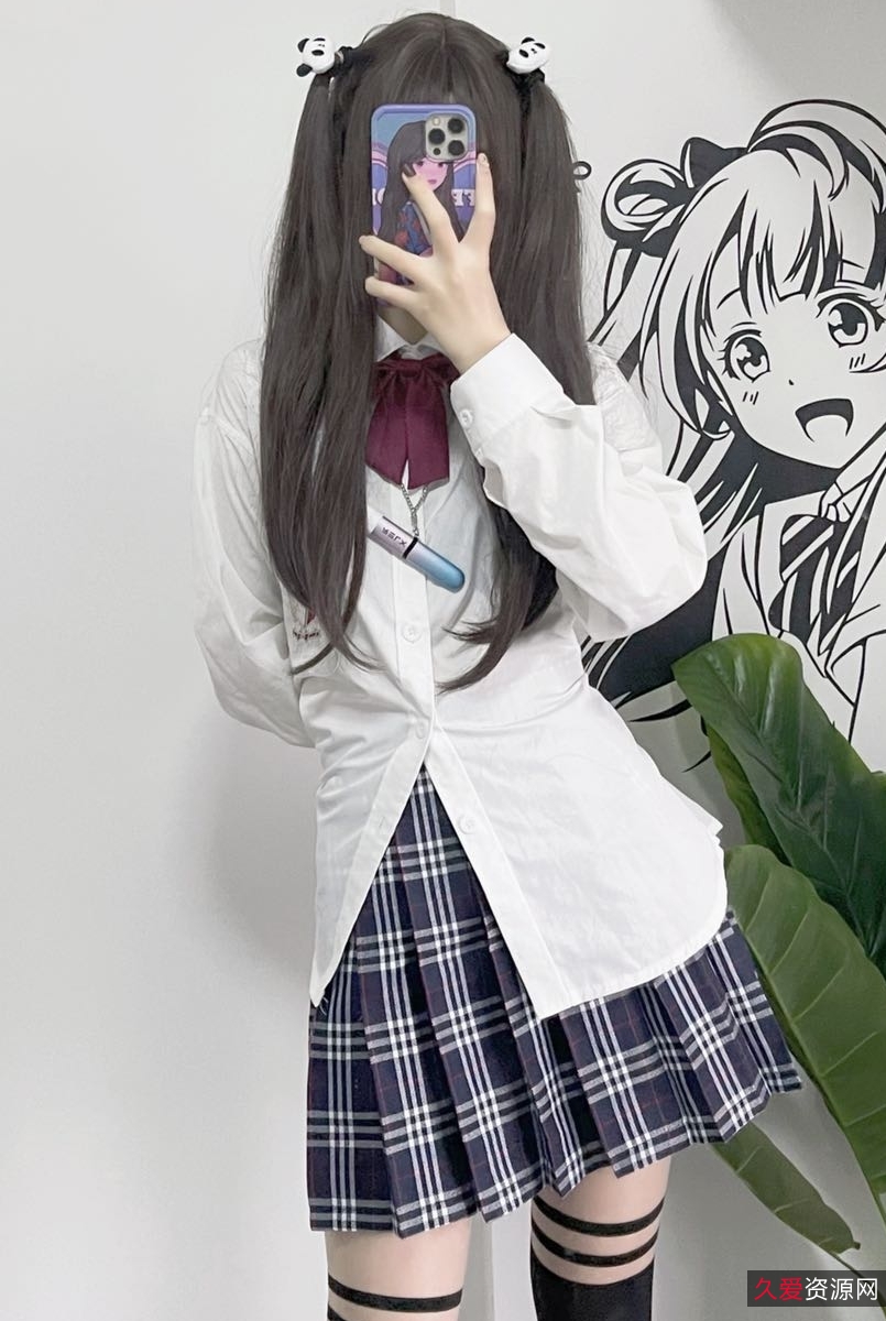 感受到生活的乐趣，还可以被这对可爱夫妻的幸福故事所感动。收藏这些视频，就像是收藏了一份温馨的回忆。