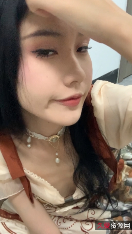 情易直播胆胆38v15.3g：尺度适中，按需下，百度、ED2K都有