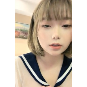 萌系超火主播初樱104g合集：幼齿形象走红，备受收藏和追捧！