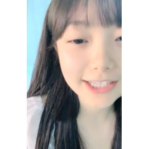 萌系超火主播初樱104g合集：幼齿形象走红，备受收藏和追捧！