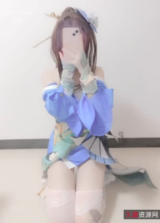 反差小妹子小灵酱：13v3.8g视频收藏，百度ED2K奈酱人气爆棚