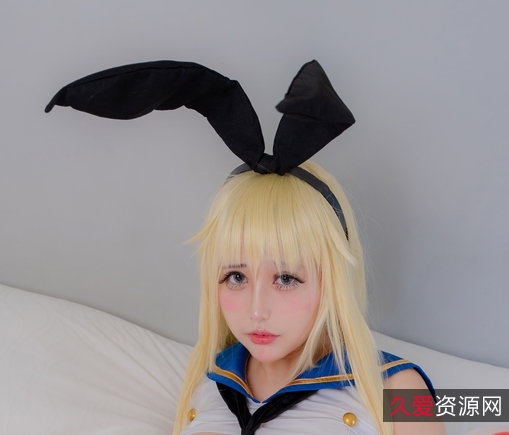 在这段介绍中，我们可以提取以下关键信息来为该商品取一个微博红人小丁带你探索的136g合集：首次放飞自我，百度链独家收藏