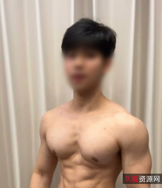 健身猛男Fighterr互动机：27v6.65g，健身课程和社交互动一体！