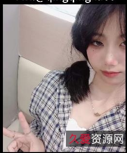 的观众则可以选择其他内容。愿意冒险尝试的观众可以一探究竟，看看这个群体的表演是否能给自己带来惊喜。