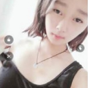 美少女模仿关晓彤最新合集1V小，精彩演绎