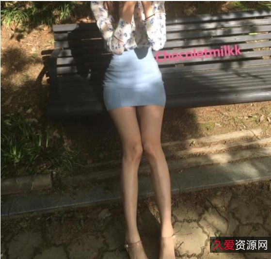 OnlyFans巧克力牛奶熟女24部5.73G超赞