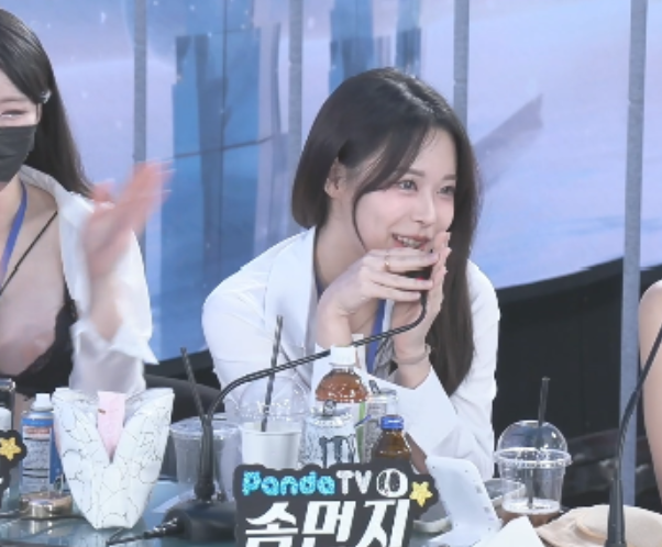 熊猫班jinricp脱衣舞秀330v2213G精品合集