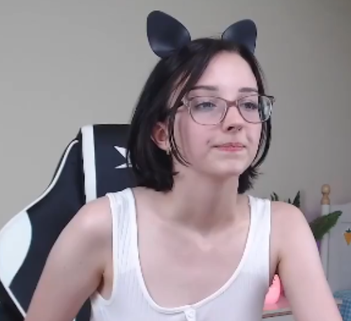 哔站甜美眼镜妹Queen_kitty94部合集54.5G珍藏版