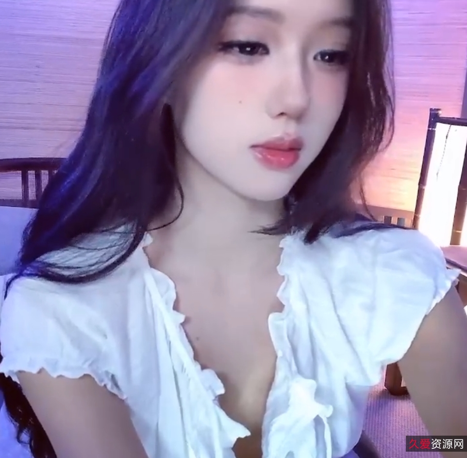 轻调灵灵学妹互动实况247G361部树屋超顶