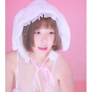 劲舞秀福利姬holymoly太润了26v4.4g韩国BJ