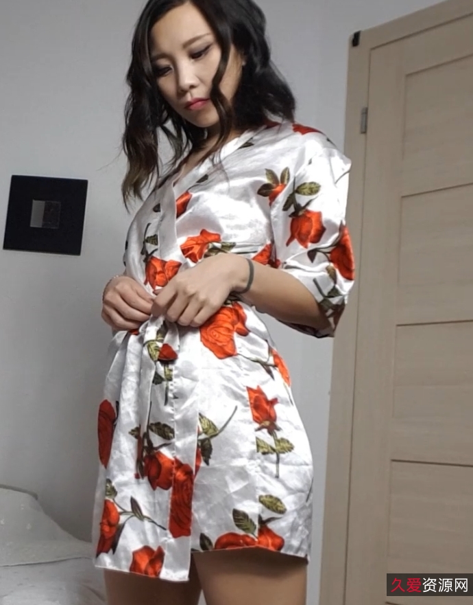 推特Aiko亚裔妹子诱人视频第四弹50部82G