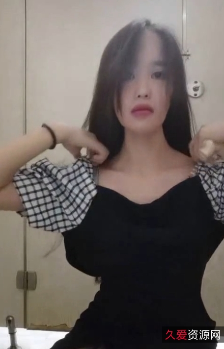 厕所战神雪儿粉厕拍视频合集42部15.6G，粉发双马尾腿根痣抖腿特写