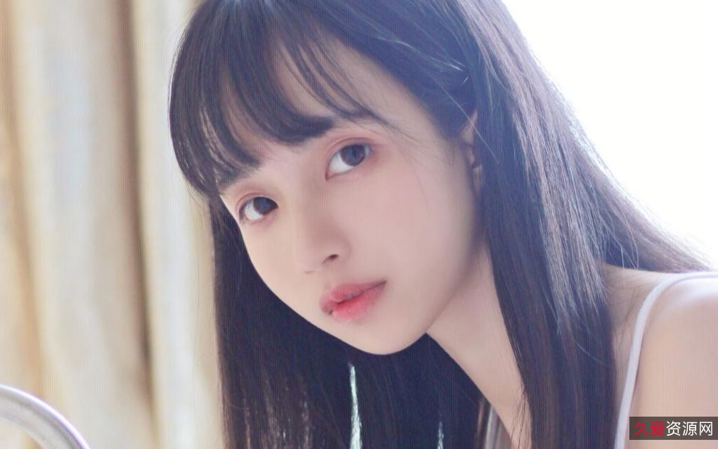 GATX105蛋黄姬142P35V高清合集387MB，粉红吊带睡衣，身材娇小可人