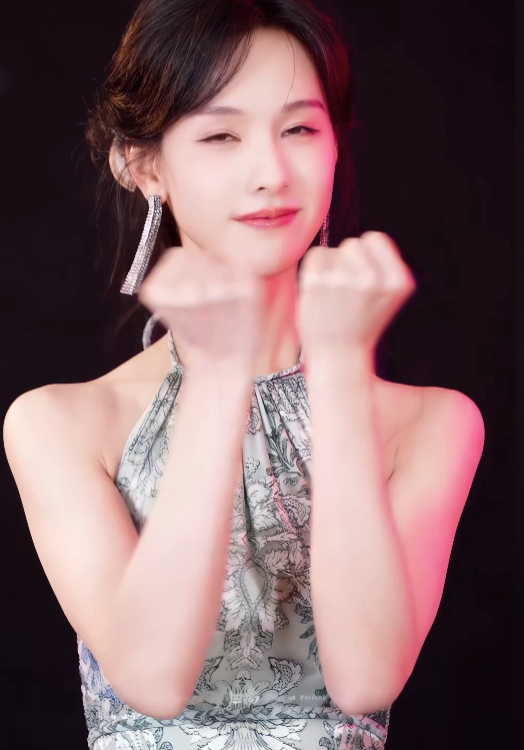 陈都灵湿身AI私拍1V1.66G绝美珍藏