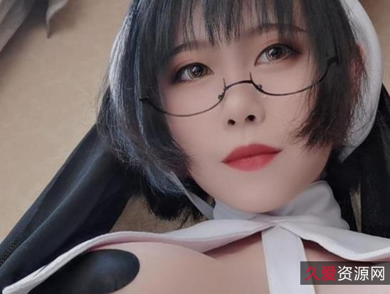 斗鱼咩咩酱巨兔舔耳合集多部4.6G高冷反差