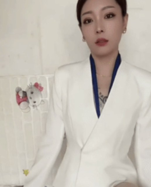 抖音小梅私房视频3V珍藏版326M清纯反差