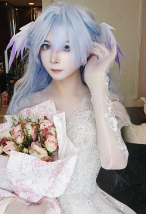 水银灯COS知更鸟绝密展示推特伪娘四人游1V450M服装诱惑