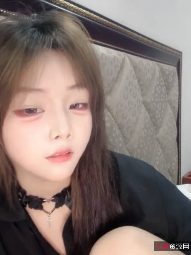 土豪私房校花65部23.8G黑丝优质